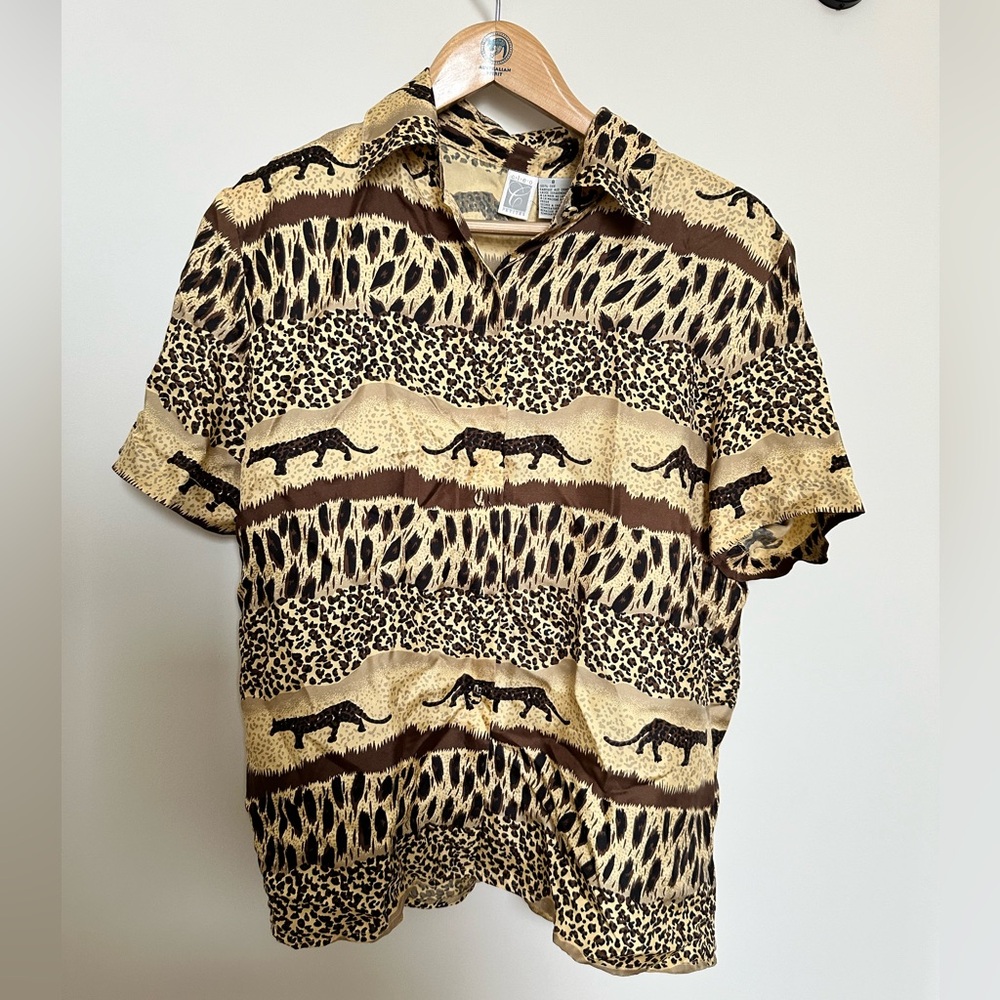 Cleo Animal Print blouse - 100 % silk